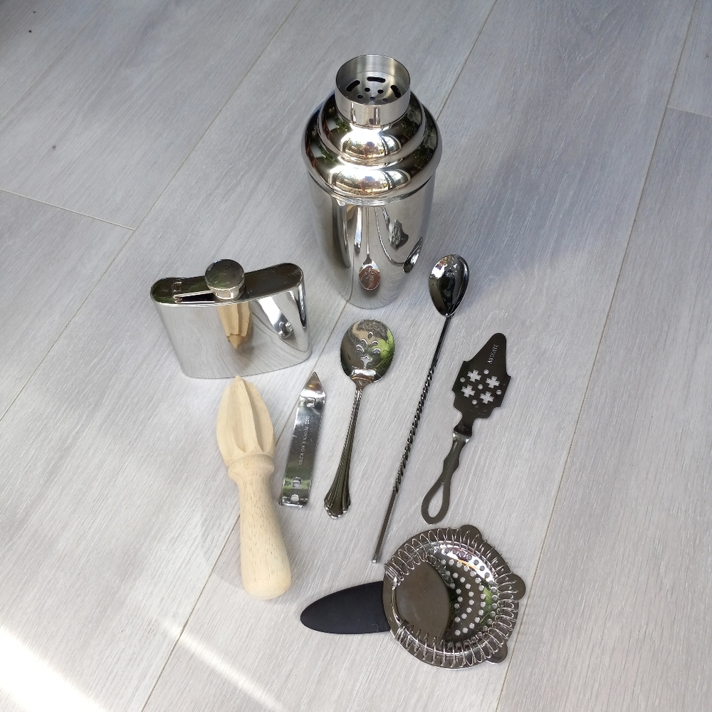 Vintage Mixology Barware, Bundle of 8 Pieces